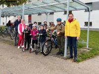 Überdachte Fahrradabstellplätze für unsere Schule