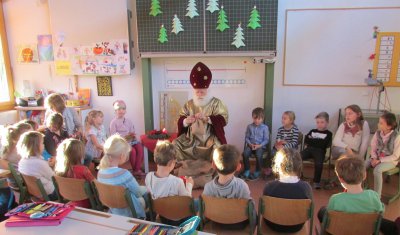 Großer Besuch in der Grundschule 3